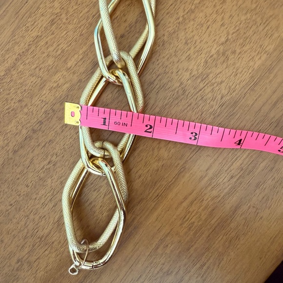 SOHI Gold Metallic Chainlink Necklace Chunky Large Chain link Gold tone macys - Picture 6 of 10